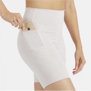 Vuori Rhythm Biker Shorts Dusk Small